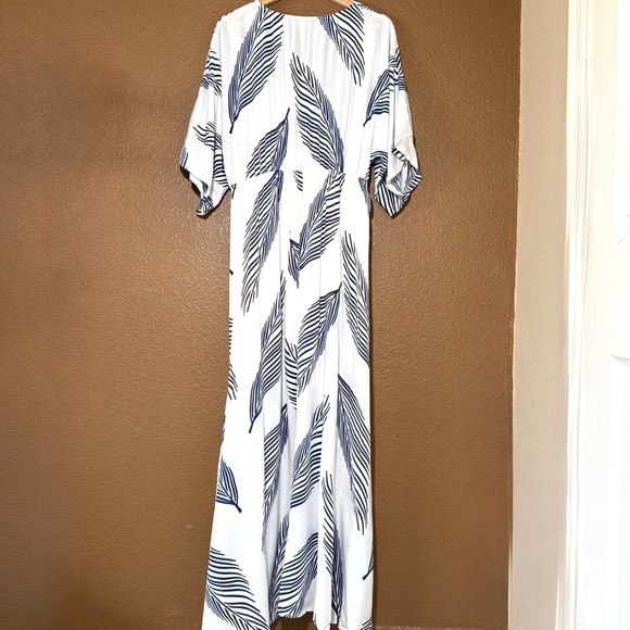Baltic Born Corinth Maxi Dress Navy White Leaf Print Size L Tropical Boho Event - Picture 3 of 14